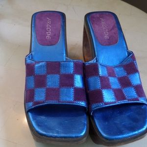 Arcode Hollow Wooden Platform Sandals